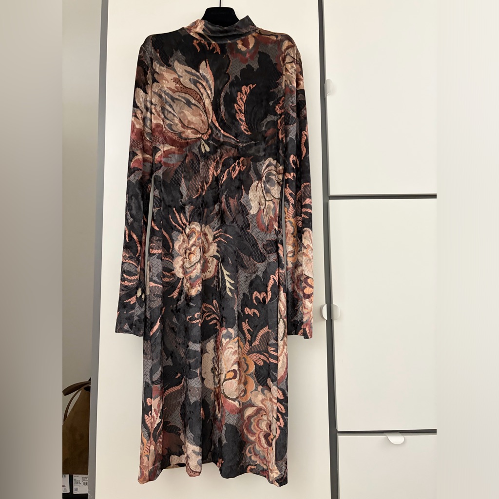 Etro Long Sleeve Floral Knit Dress In Black, Blush, Cream